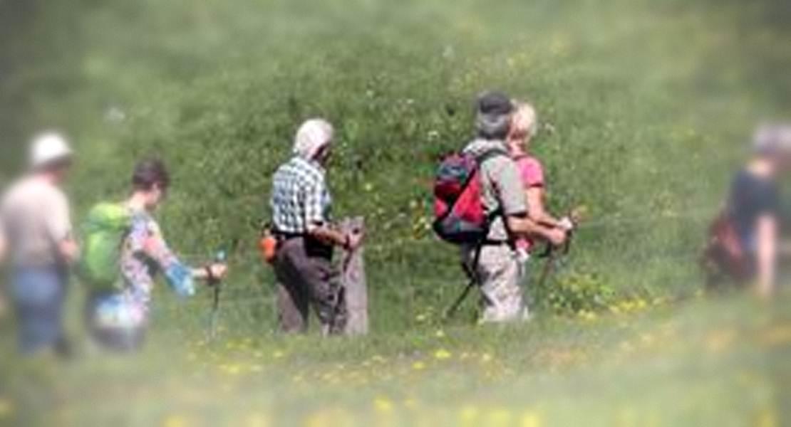 Gente che passeggia