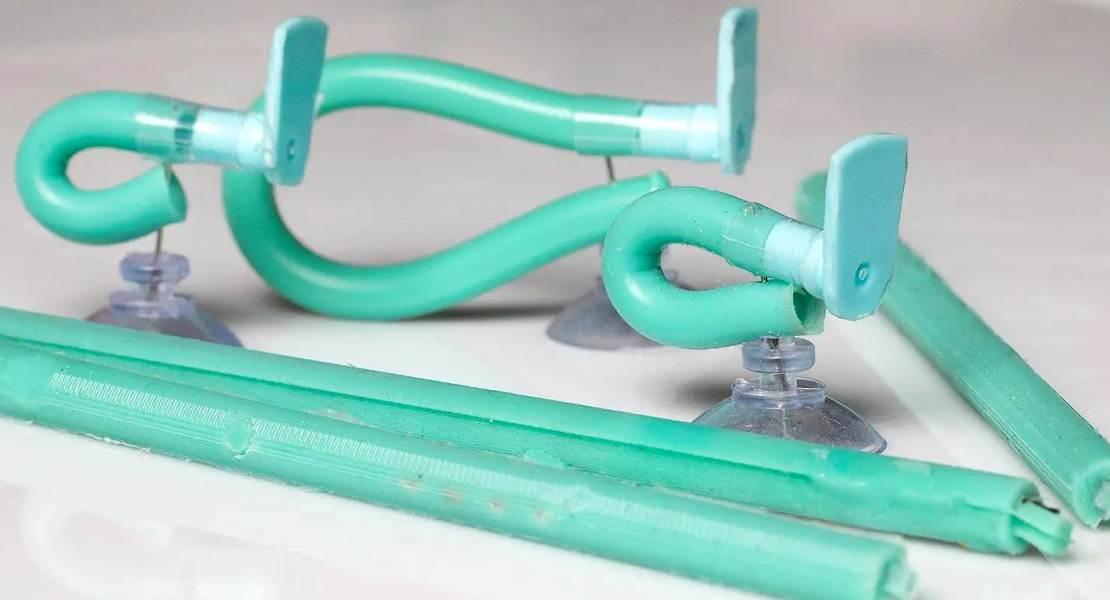 I robot morbidi ispirati ai nematodi sono realizzati con aste di silicone con spine in fibra di carbonio.