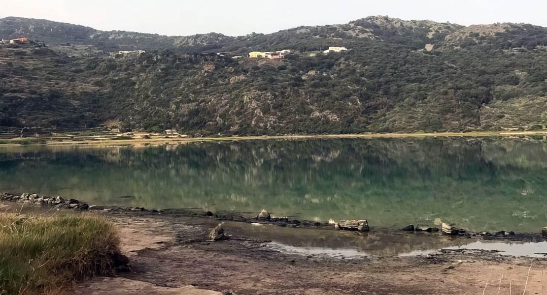 Il lago termale “Bagno dell’Acqua”.
